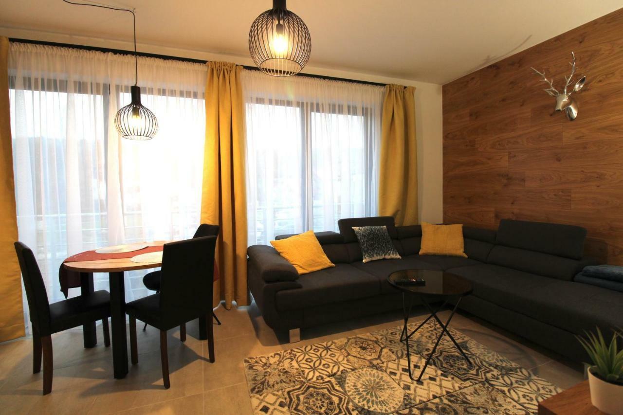 Apartamenty 11-Go 26 I 22 Listopada By Royal Aparts Świeradów-Zdrój Екстериор снимка